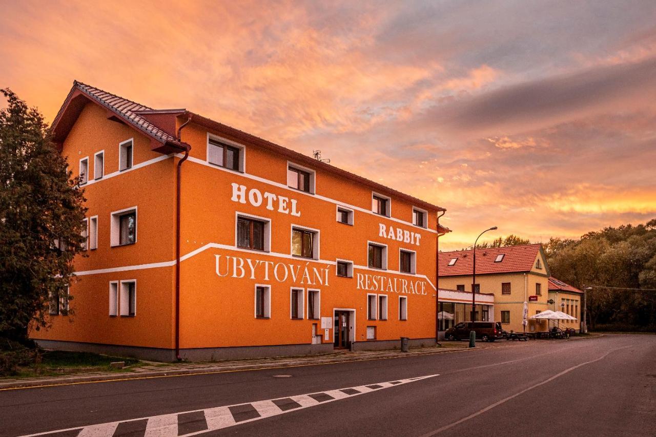 Hotel Rabbit Trhovy Stepanov Ngoại thất bức ảnh