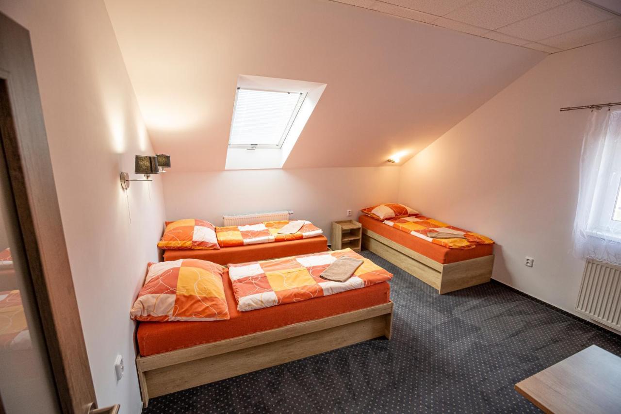 Hotel Rabbit Trhovy Stepanov Ngoại thất bức ảnh