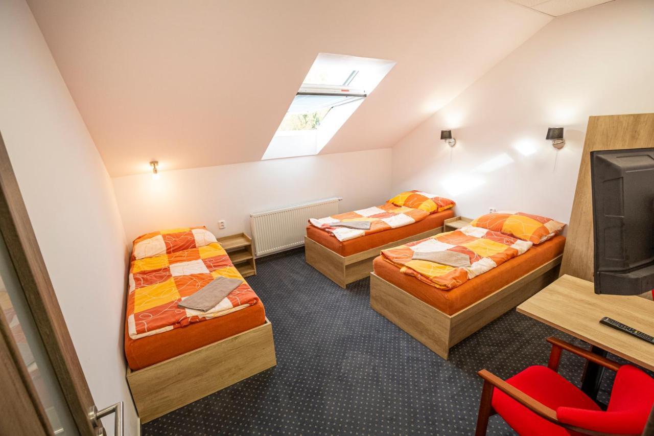 Hotel Rabbit Trhovy Stepanov Ngoại thất bức ảnh
