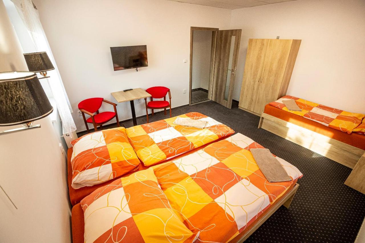 Hotel Rabbit Trhovy Stepanov Ngoại thất bức ảnh