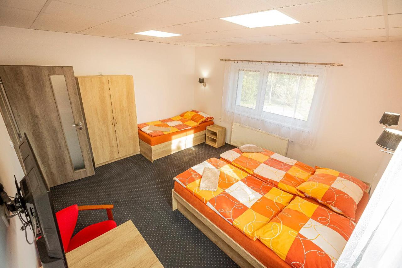 Hotel Rabbit Trhovy Stepanov Ngoại thất bức ảnh