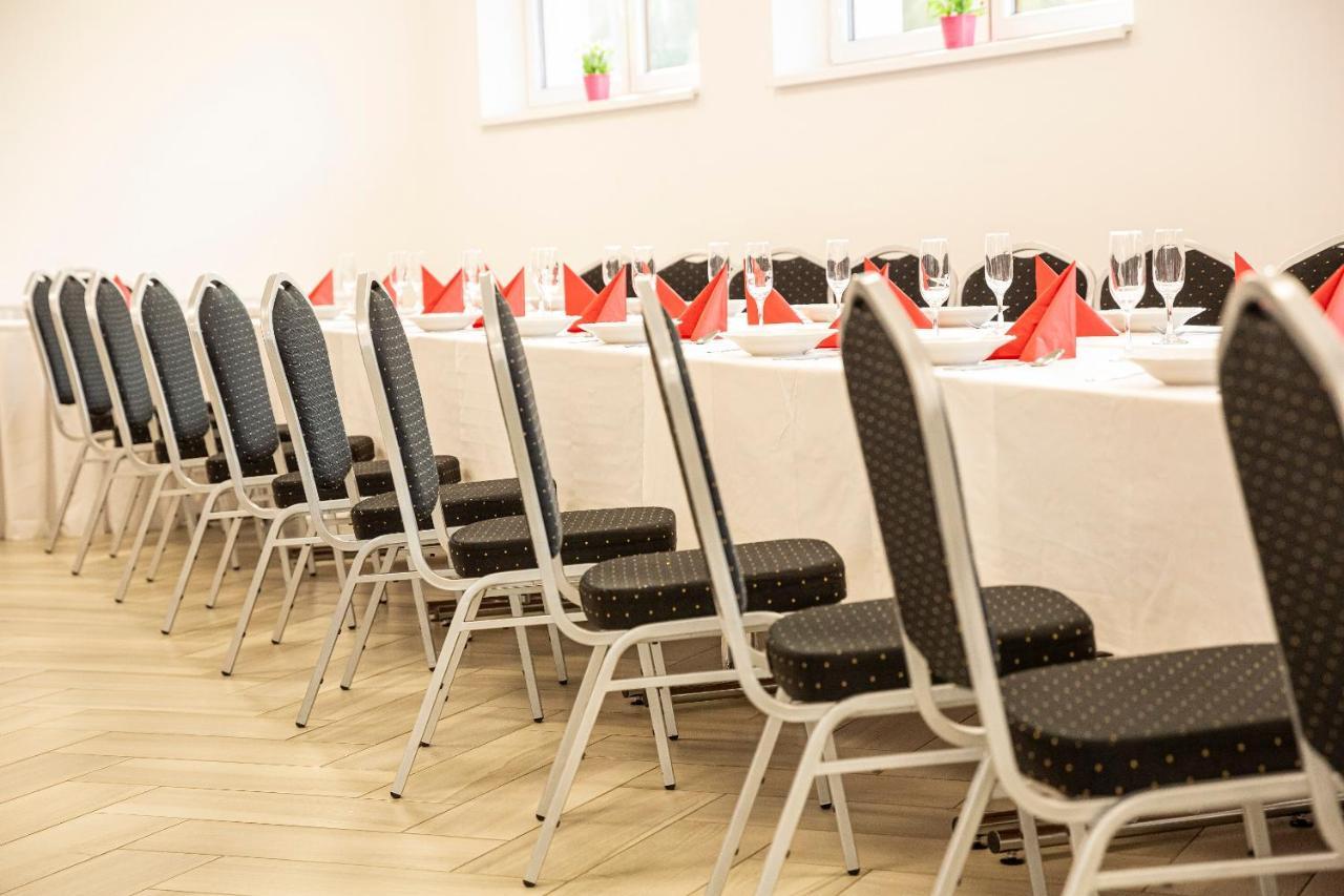 Hotel Rabbit Trhovy Stepanov Ngoại thất bức ảnh