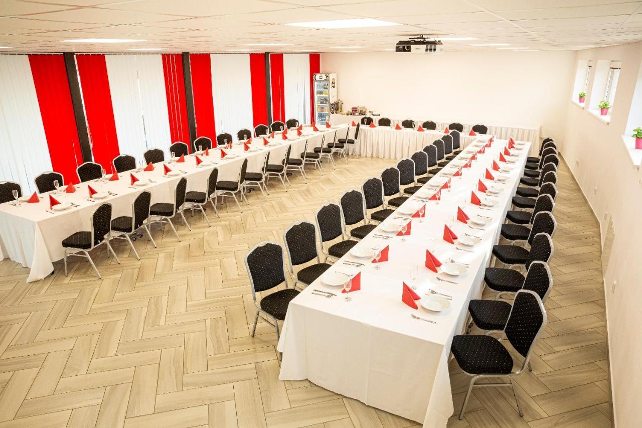 Hotel Rabbit Trhovy Stepanov Ngoại thất bức ảnh