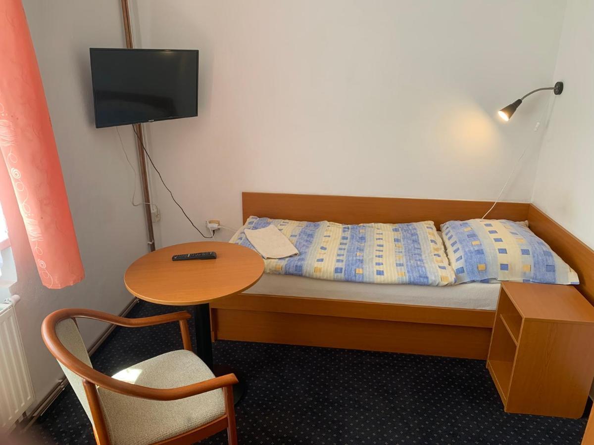 Hotel Rabbit Trhovy Stepanov Ngoại thất bức ảnh