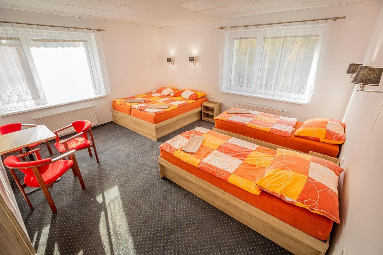 Hotel Rabbit Trhovy Stepanov Ngoại thất bức ảnh
